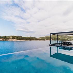 Luxury 7 Bedroom Dubrovnik Beachfront Villa with Infinity Pool, Sleeps 14